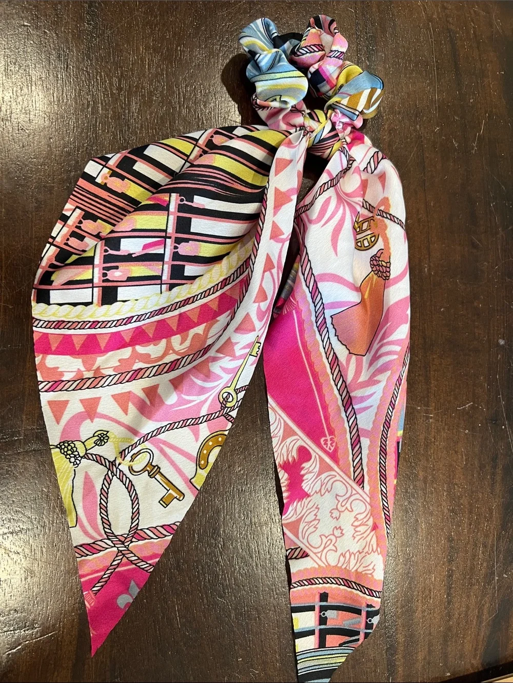 💕 Set of 3 Scrunchie Hair Scarves – Floral Prints – Imported 💕